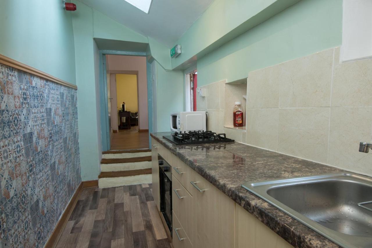 7 Bedroom Townhouse EDI Eksteriør billede